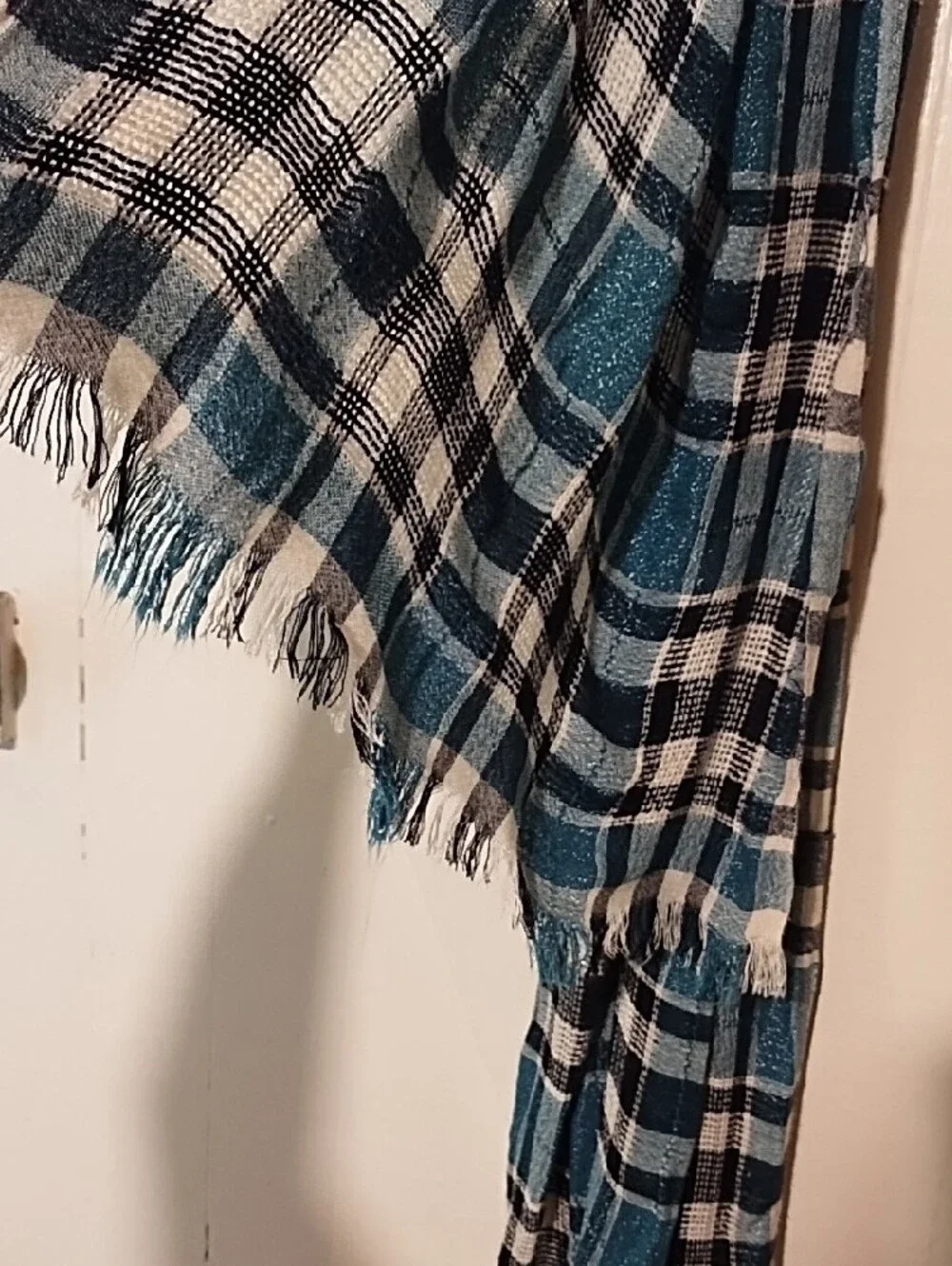 Christopher & Banks Teal Blue Plaid Lightweight Scarf VGC OSFM.